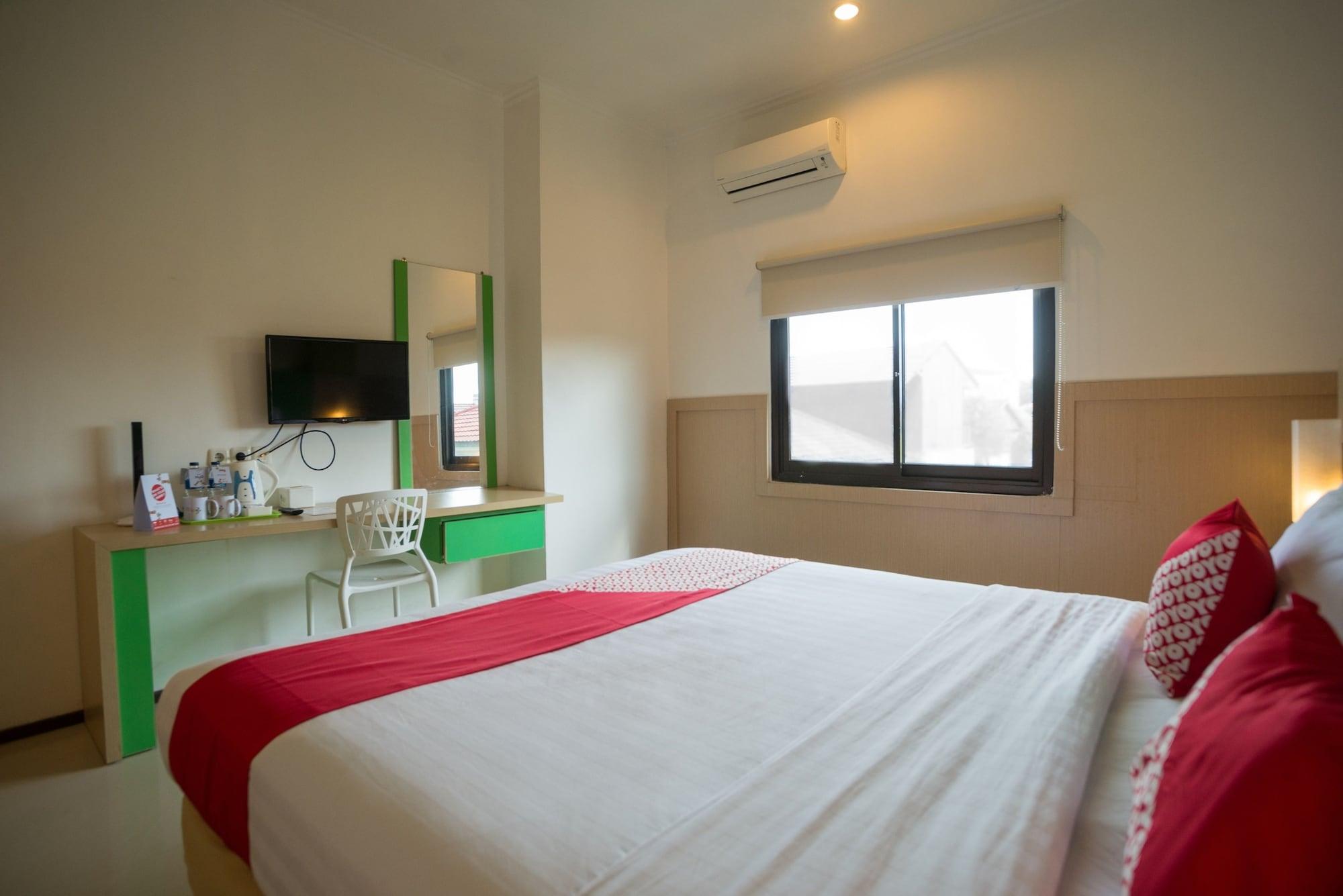 Royal Park Hotel Samarinda Exterior photo